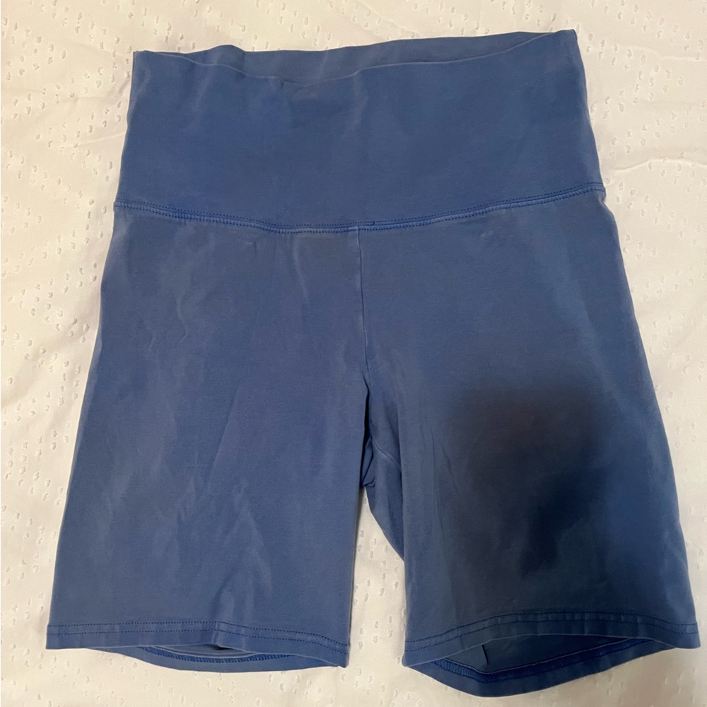 Aritzia TNA biker short